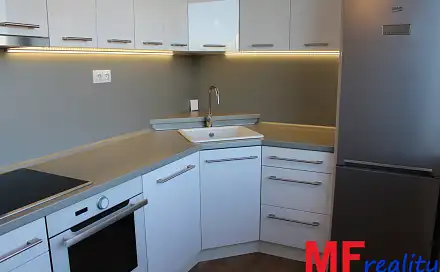 Pronájem bytu 2+1 61 m², Mandysova, Hradec Králové - Nový Hradec Králové