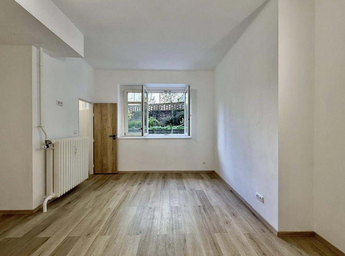 Pronájem bytu 1+1 40 m² — photo 3