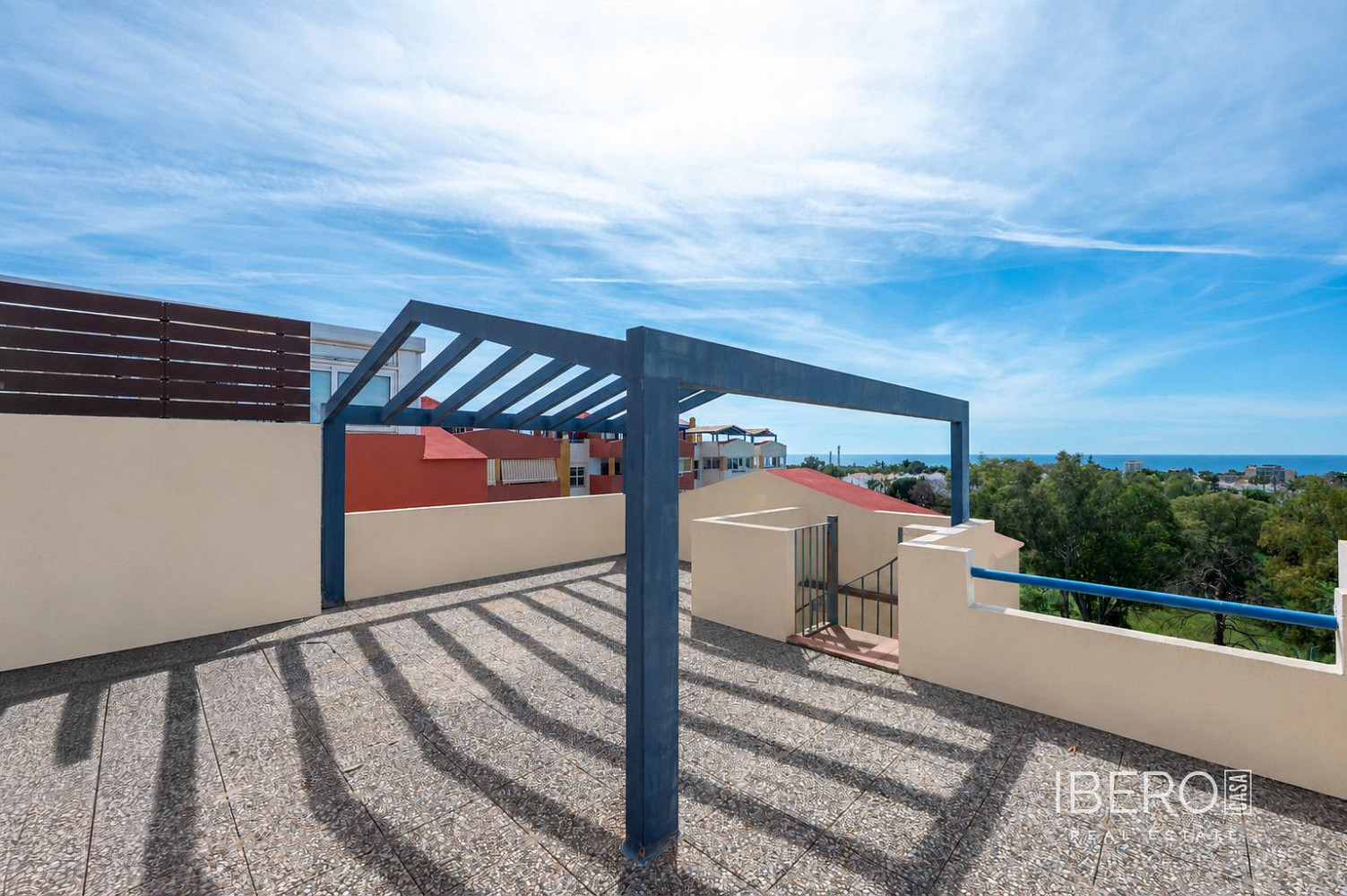 Prodej bytu 3+kk 138 m² – pohled 2