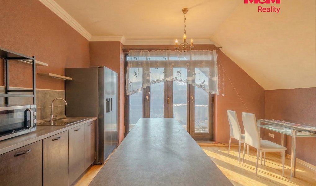 Prodej domu 300 m² s pozemkem 4 182 m², Jankov – náhled fotky 11