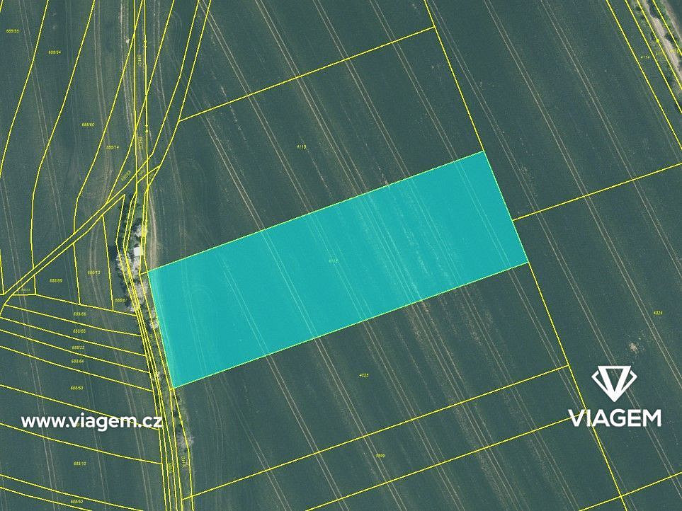 Prodej pole 1 819 m² – pohled 4