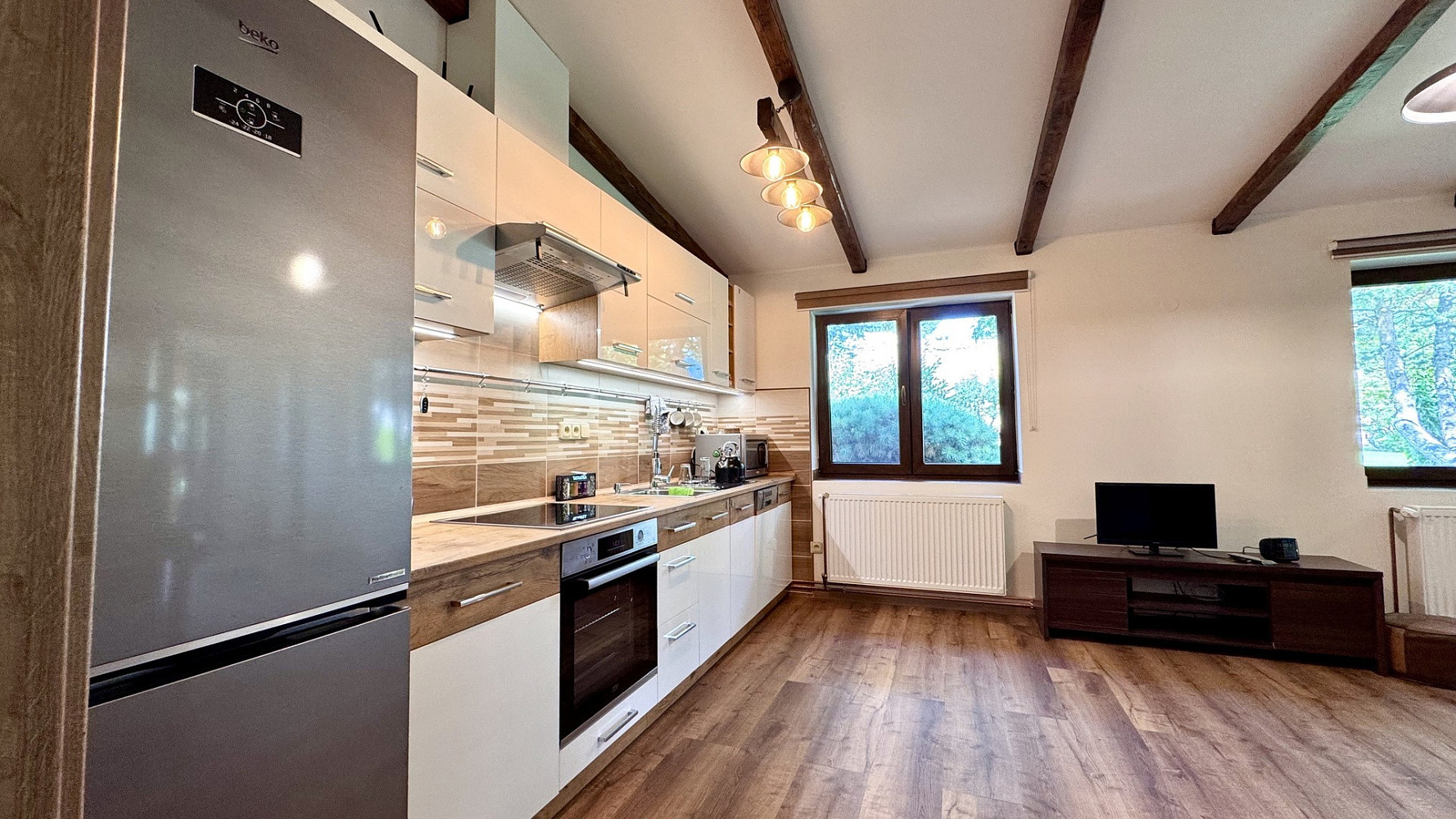 Pronájem bytu 2+kk 62 m² – fotografie 2