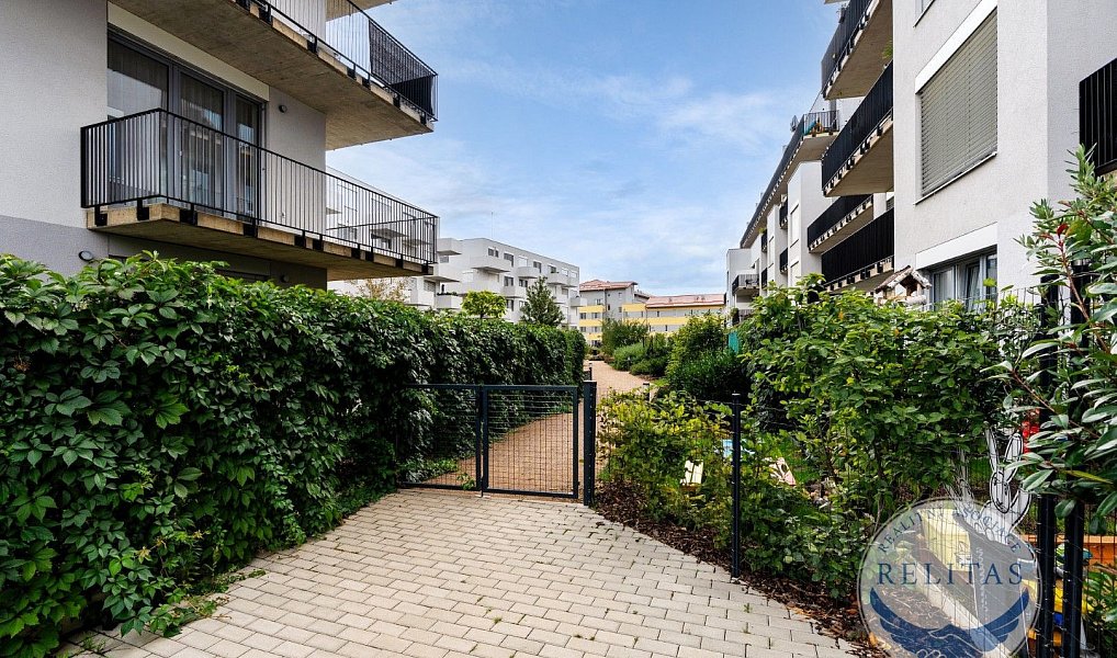 Prodej bytu 4+kk 145 m², Kladno – náhled fotky 22