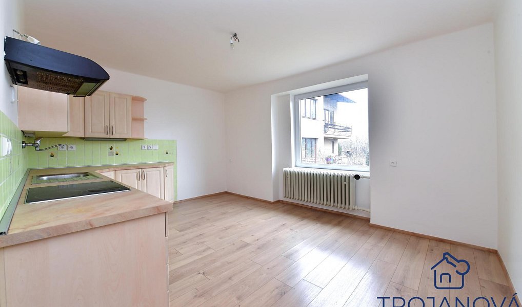 Prodej domu 250 m² s pozemkem 390 m², Benešov – náhled fotky 9