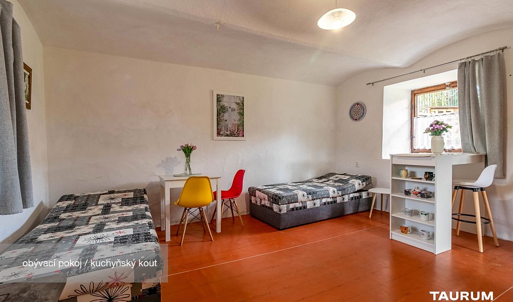 Prodej domu 41 m² s pozemkem 350 m², Kolinec – náhled fotky 5