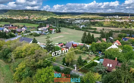 Prodej stavebního pozemku 679 m², Mníšek pod Brdy, okres Praha-západ