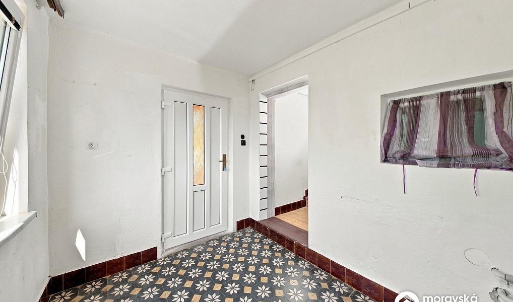Prodej domu 193 m² s pozemkem 925 m², Zakřany – náhled fotky 36