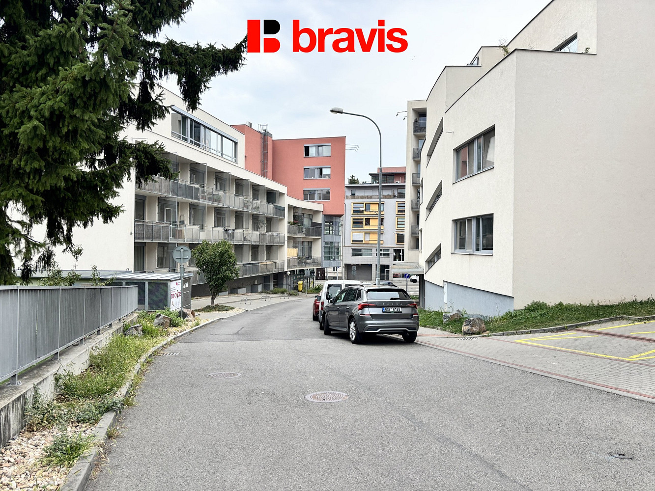 Pronájem garážového stání 12 m2, brno - štýřice — photo 2