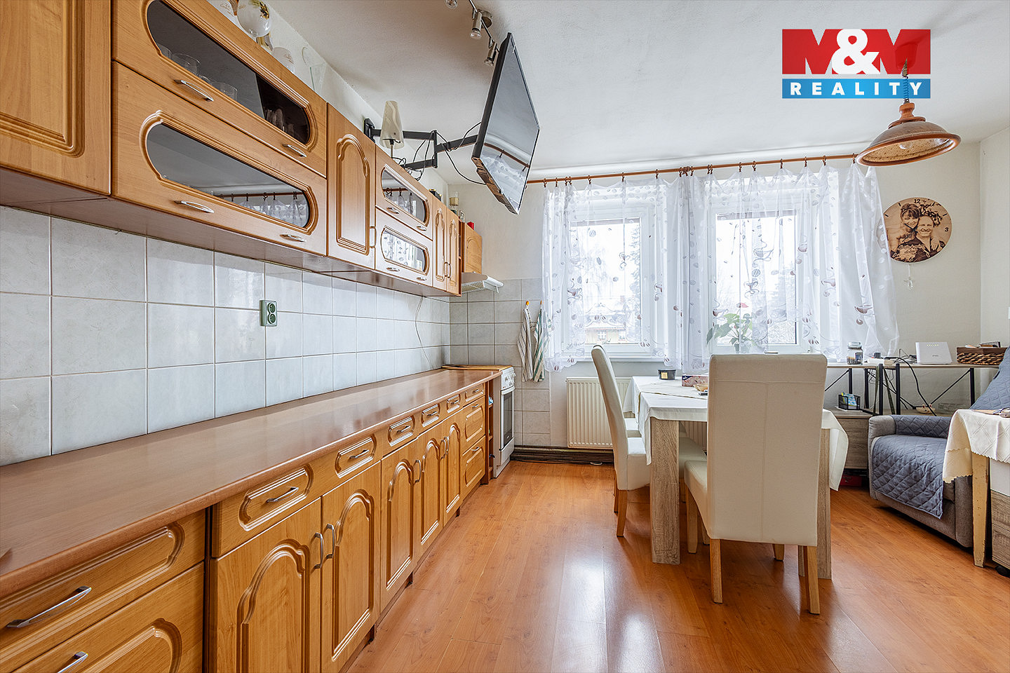 Prodej domu 200 m² s pozemkem 783 m² – fotografie 2
