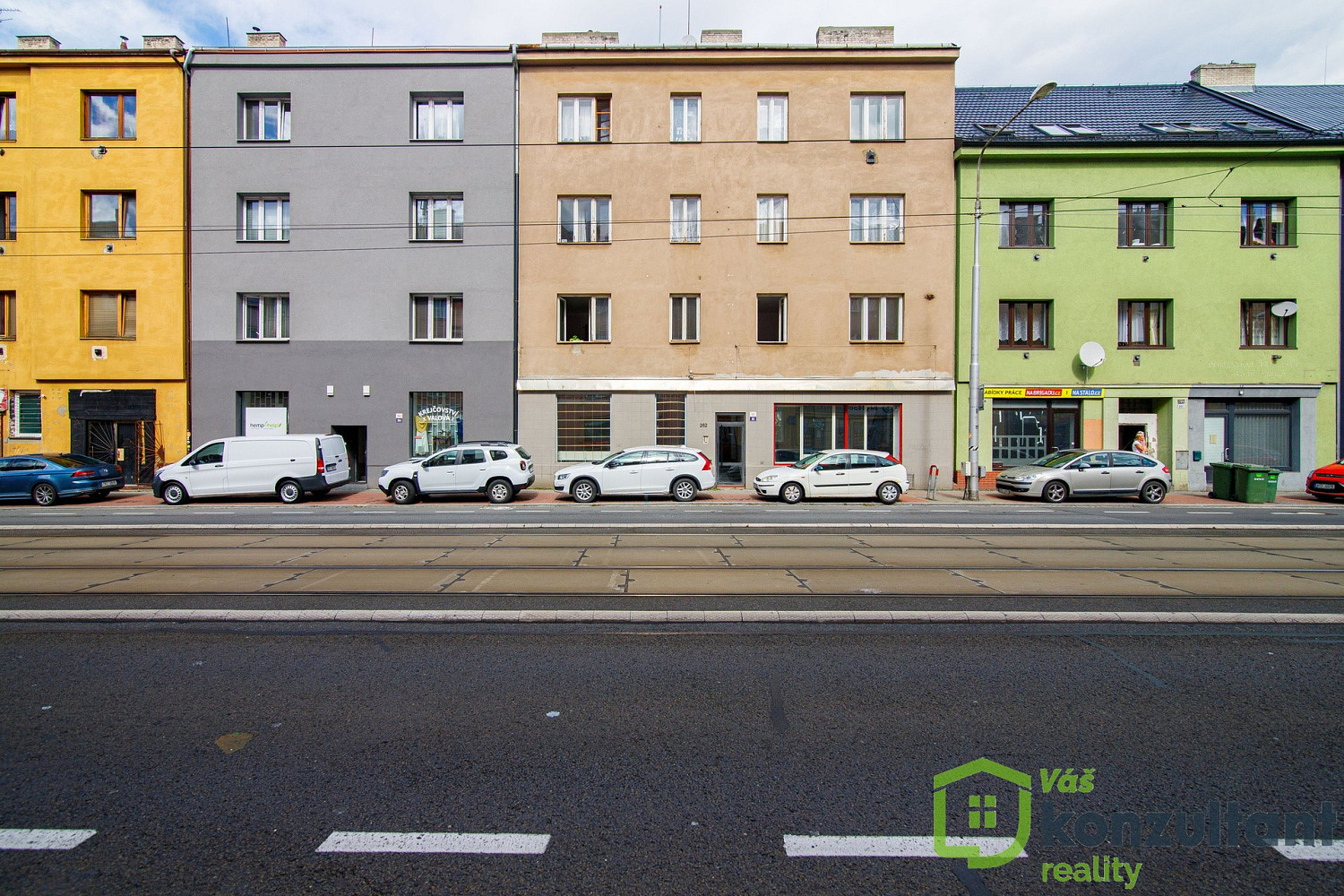Prodej nájemního domu, činžáku 450 m² – fotografie 2