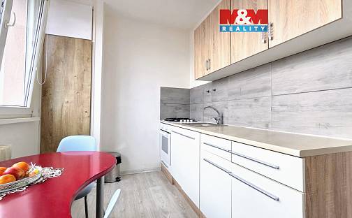 Prodej bytu 1+1 37 m², Na Robinsonce, Ostrava - Poruba