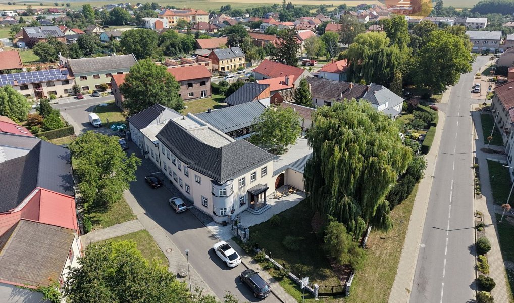 Prodej ubytovacího objektu 690 m², Hněvotín – náhled fotky 35