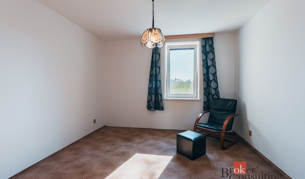 Prodej bytu 3+1 75 m², Město Touškov – náhled fotky 3
