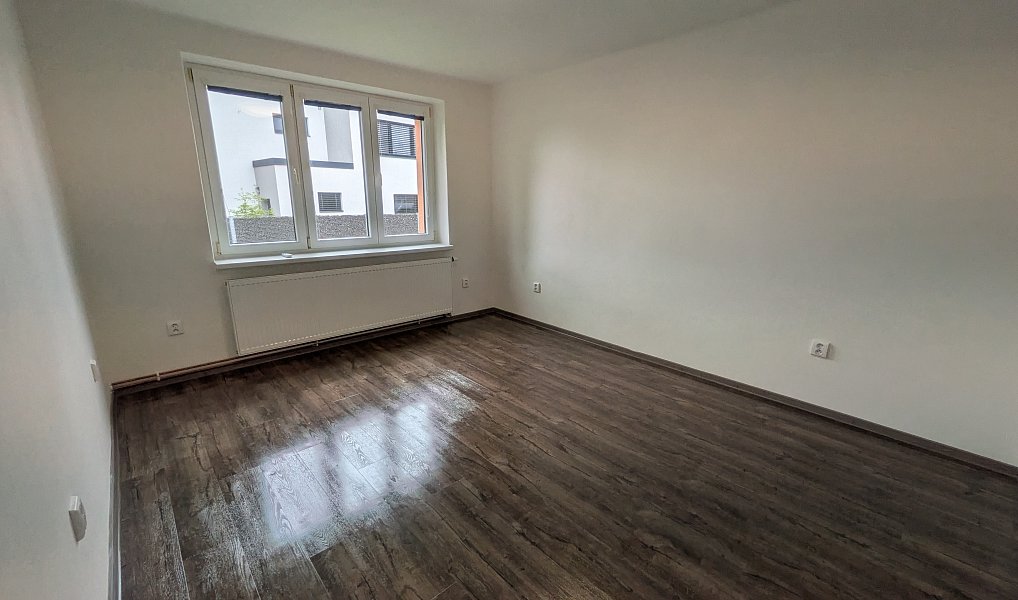 Prodej bytu 3+1 79 m², Hradec Králové – náhled fotky 3