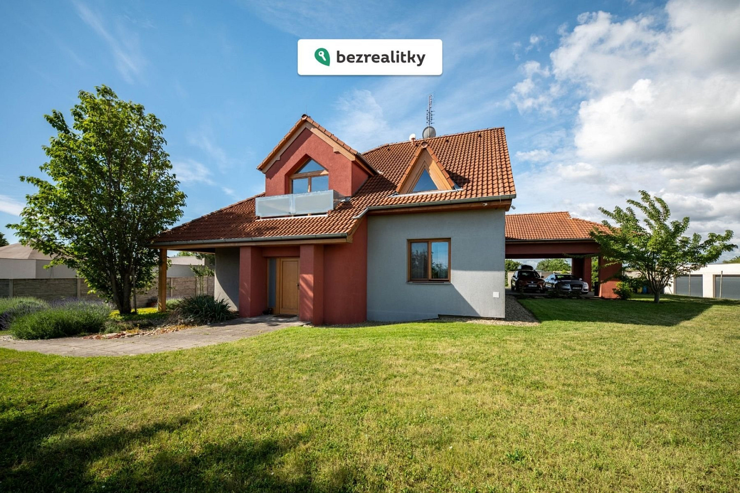 Prodej domu 257 m² s pozemkem 1 691 m² — photo 2