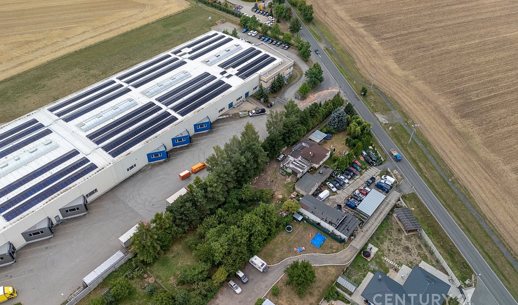 Prodej domu 145 m² s pozemkem 2 417 m², Radonice – náhled fotky 21