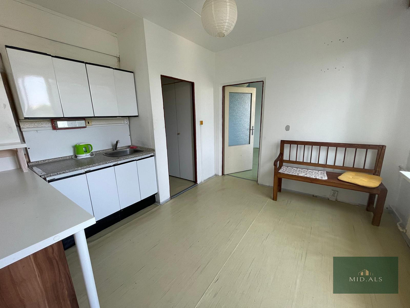 Pronájem bytu 1+1 39 m² – pohled 3