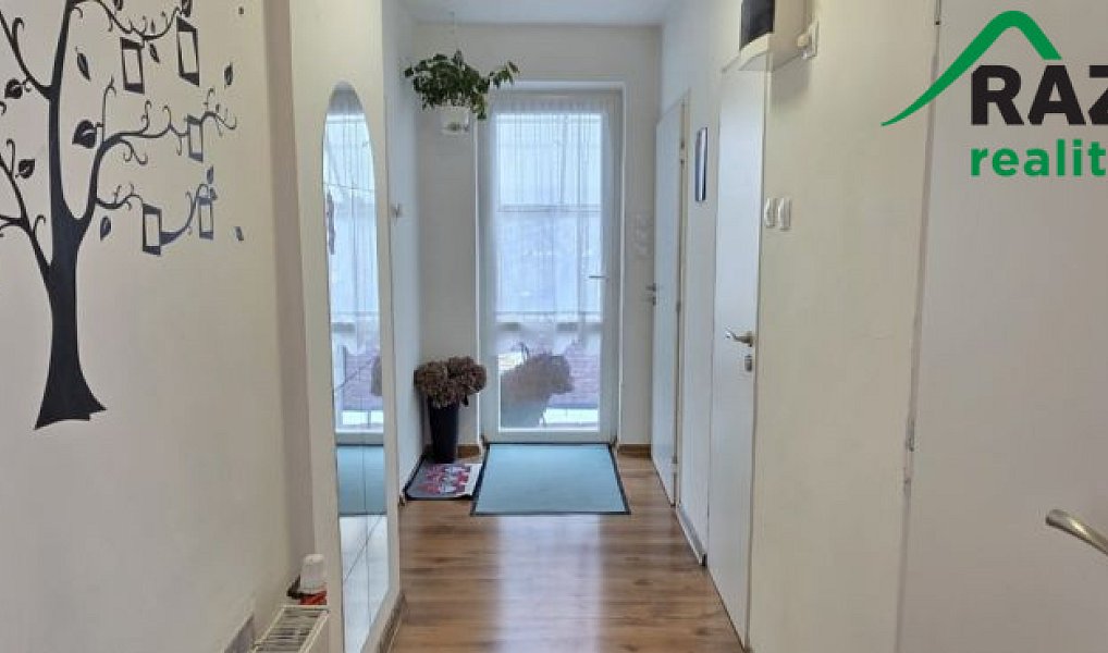 Prodej domu 160 m² s pozemkem 845 m², Tachov – náhled fotky 8