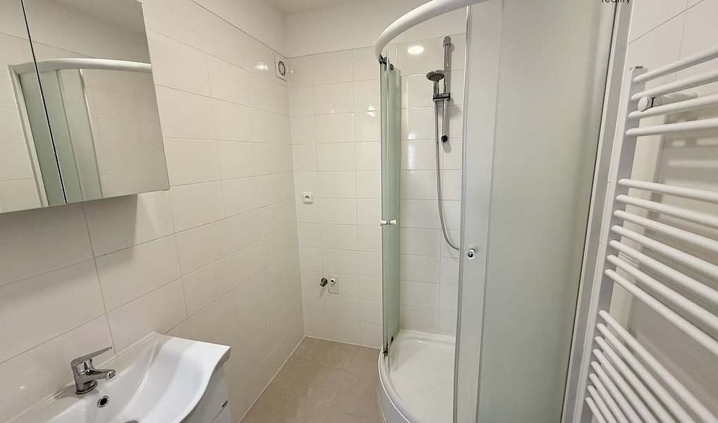 Prodej bytu 3+1 65 m², Praha – náhled fotky 8