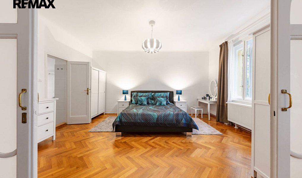 Prodej bytu 4+1 133 m², Praha – náhled fotky 9