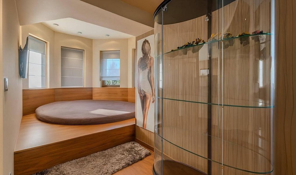 Prodej domu 700 m² s pozemkem 1 893 m², Roztoky – náhled fotky 15