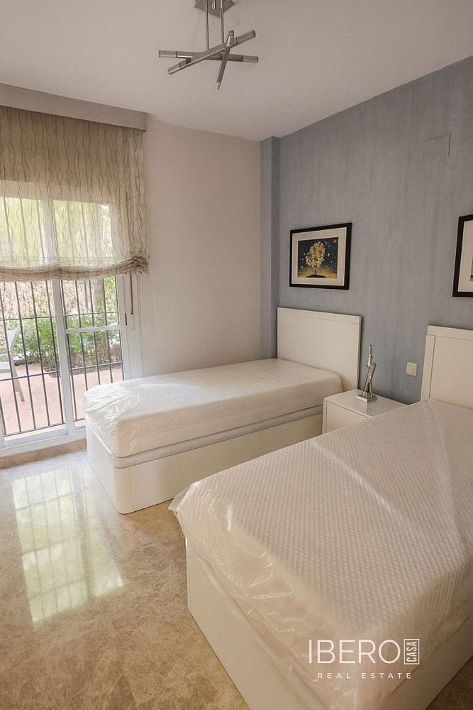 Piso 3+kk – Marbella, Nueva Andalucía - Vista 5