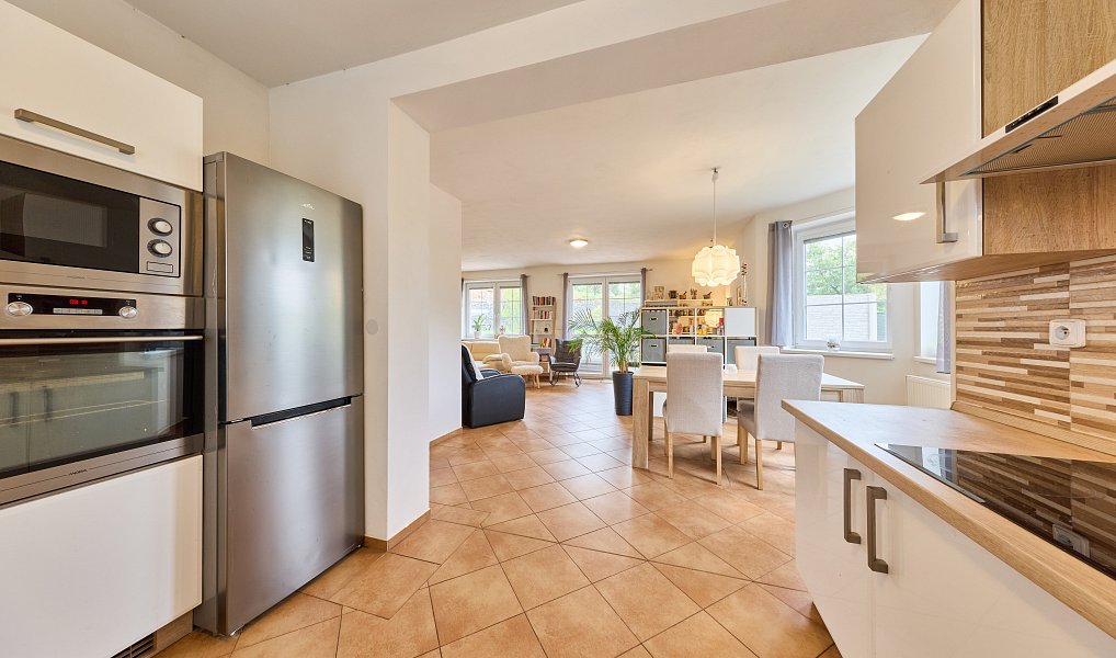 Prodej domu 141 m² s pozemkem 826 m², Mladé Buky – náhled fotky 3