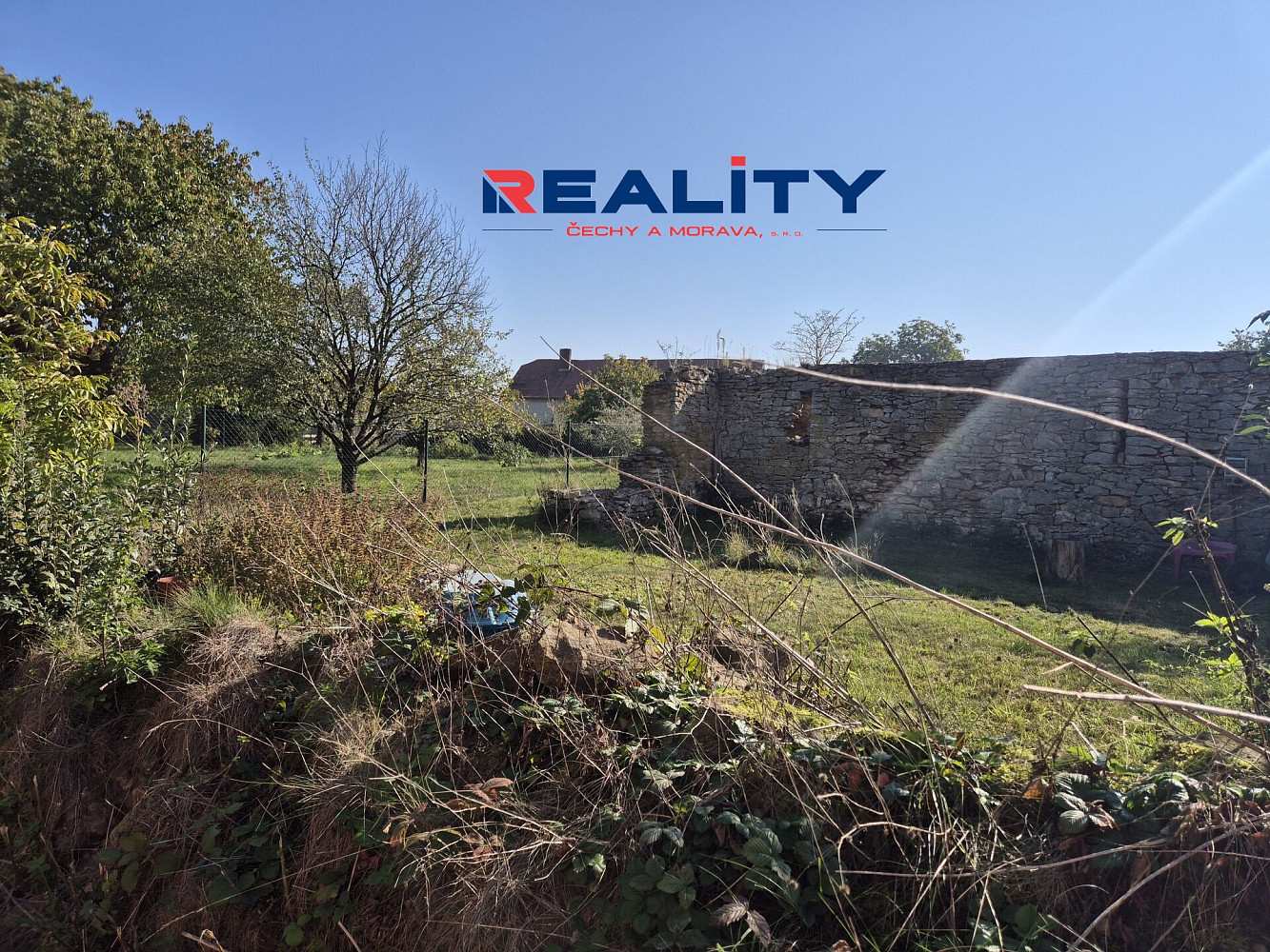 Prodej stavebního pozemku 893 m² – fotografie 5