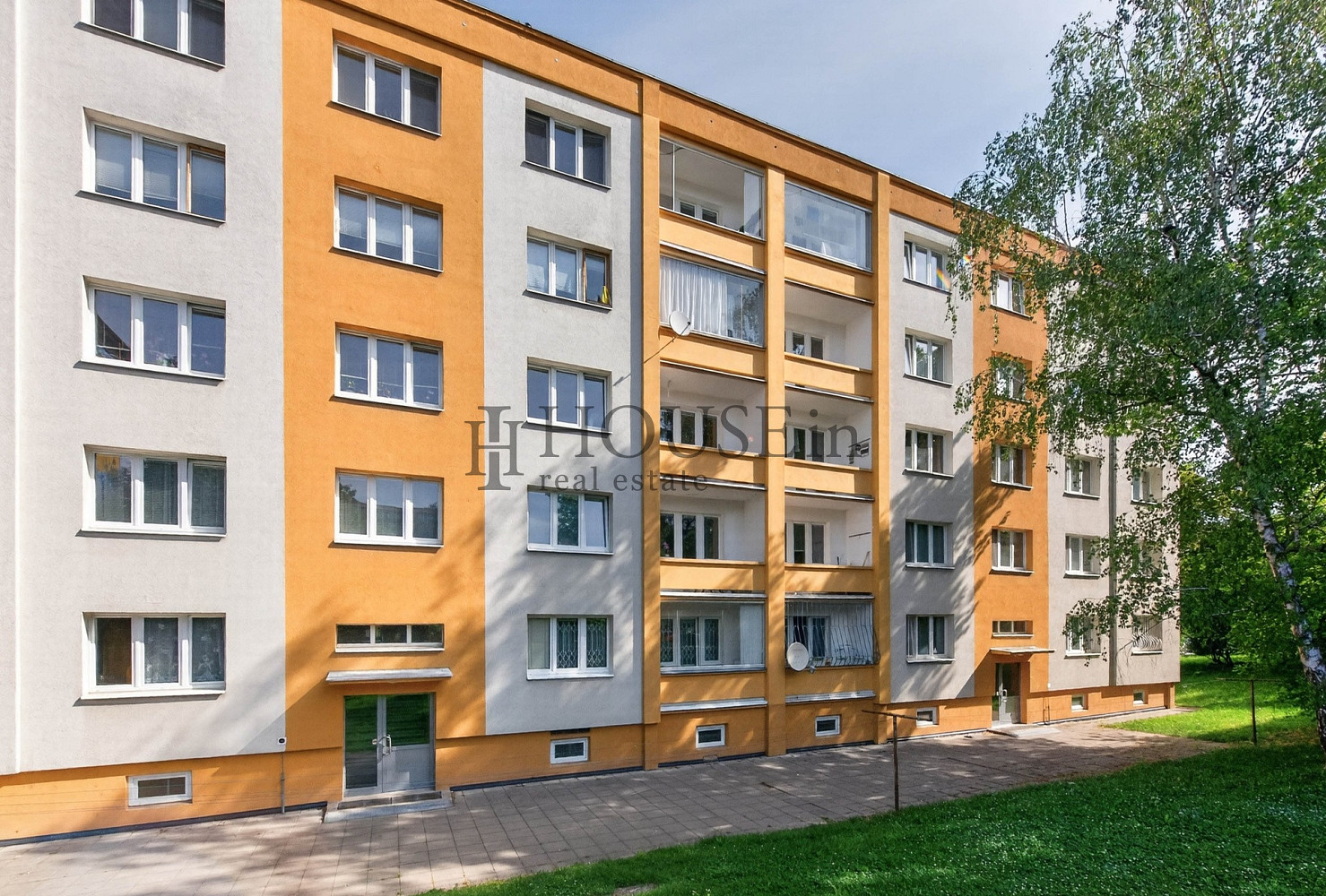 Prodej bytu 2+1 49 m² – fotografie 2
