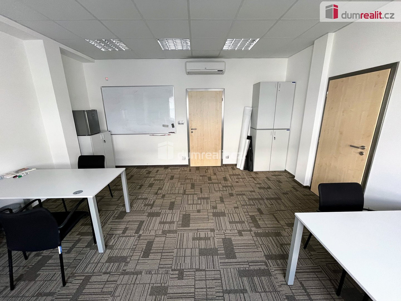 Pronájem kanceláře 23 m² – fotografie 4