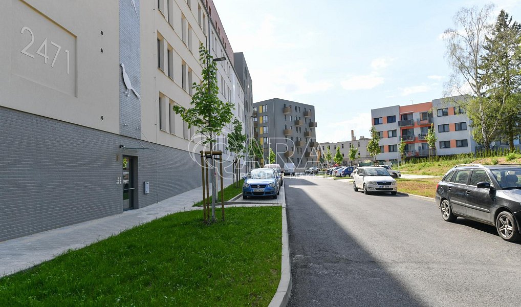 Pronájem garážového stání v Benešově, Benešov – náhled fotky 6