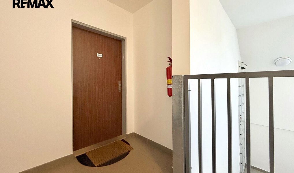 Prodej bytu 1+1 53 m², Praha – náhled fotky 15
