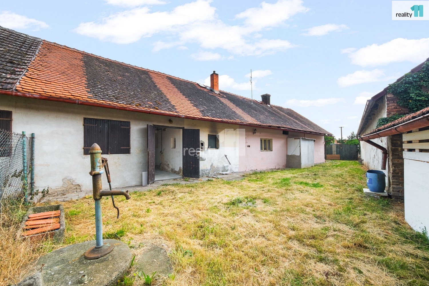 Prodej domu 86 m² s pozemkem 560 m² — photo 2