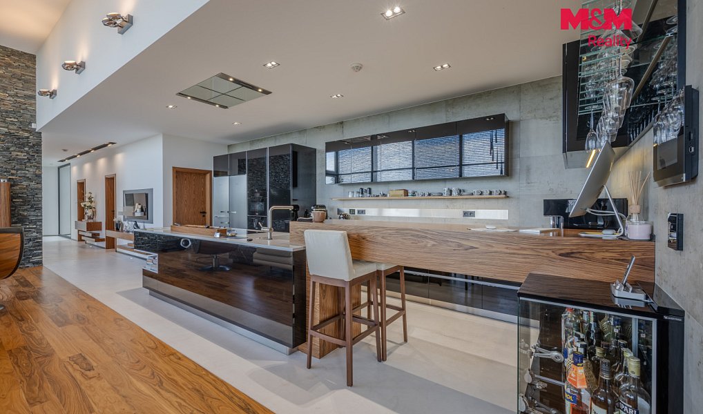 Pronájem domu 276 m² s pozemkem 3 217 m², Mostkovice – náhled fotky 11