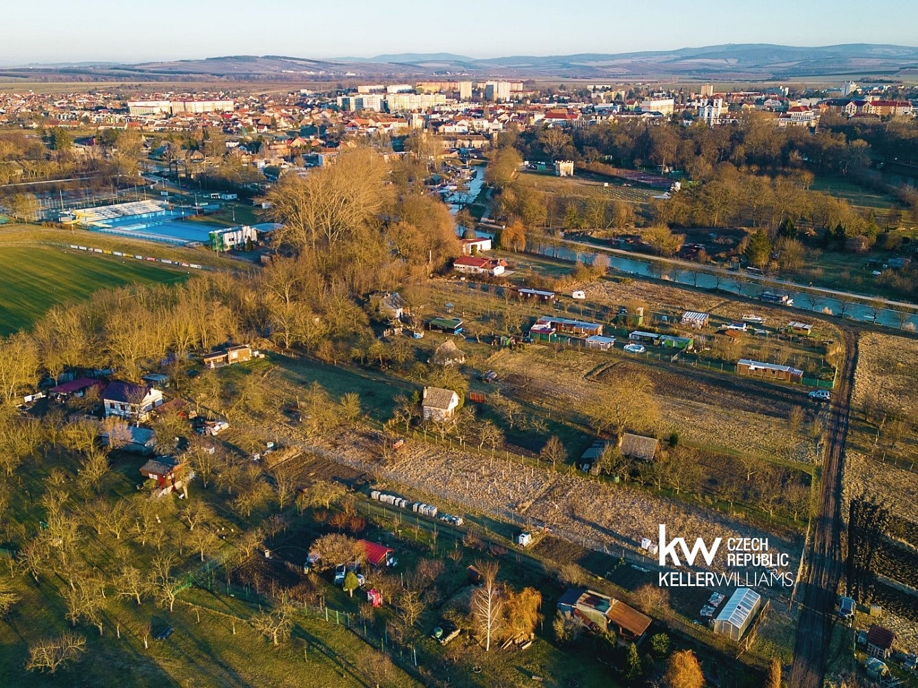 Prodej stavebního pozemku 2 268 m² – fotografie 5