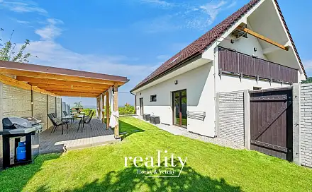 Prodej domu 205 m² s pozemkem 370 m², Perná, okres Břeclav