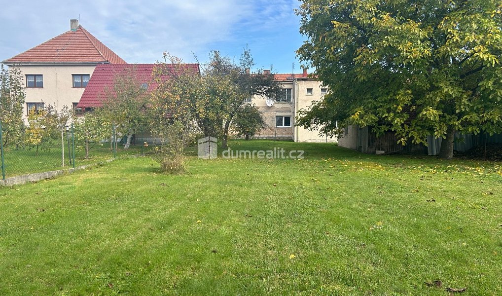 Prodej domu 235 m² s pozemkem 1 218 m², Radovesnice II – fotka 1 z 41