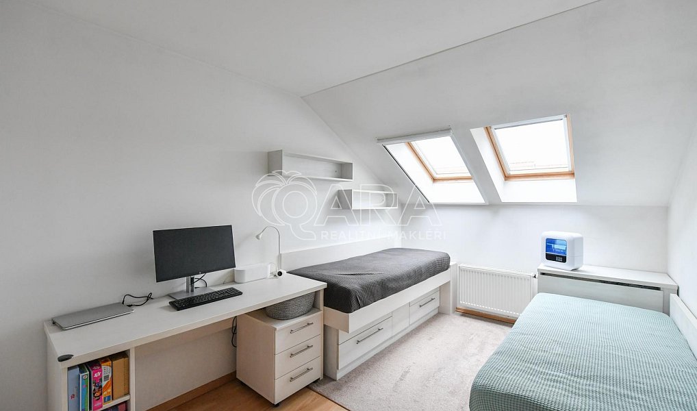 Prodej bytu 3+kk 77 m², Nupaky – náhled fotky 22