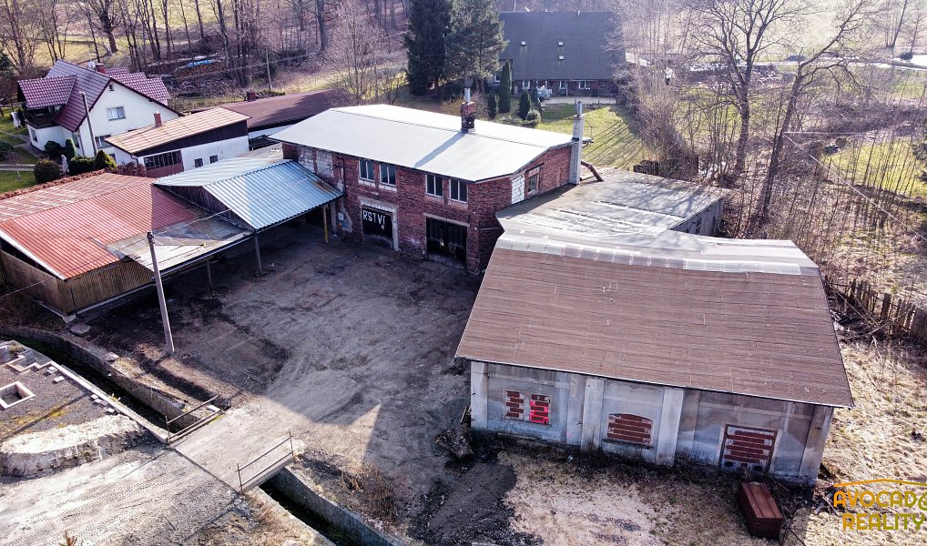 Prodej výrobních prostor 500 m², Staré Křečany – náhled fotky 10