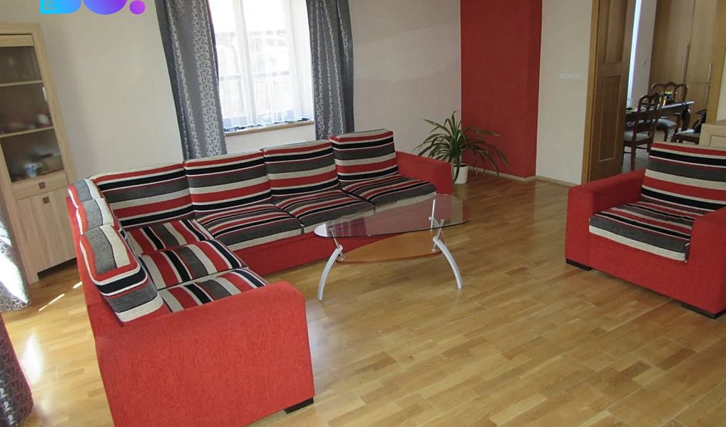 Prodej ubytovacího objektu 360 m², Lednice – náhled fotky 9