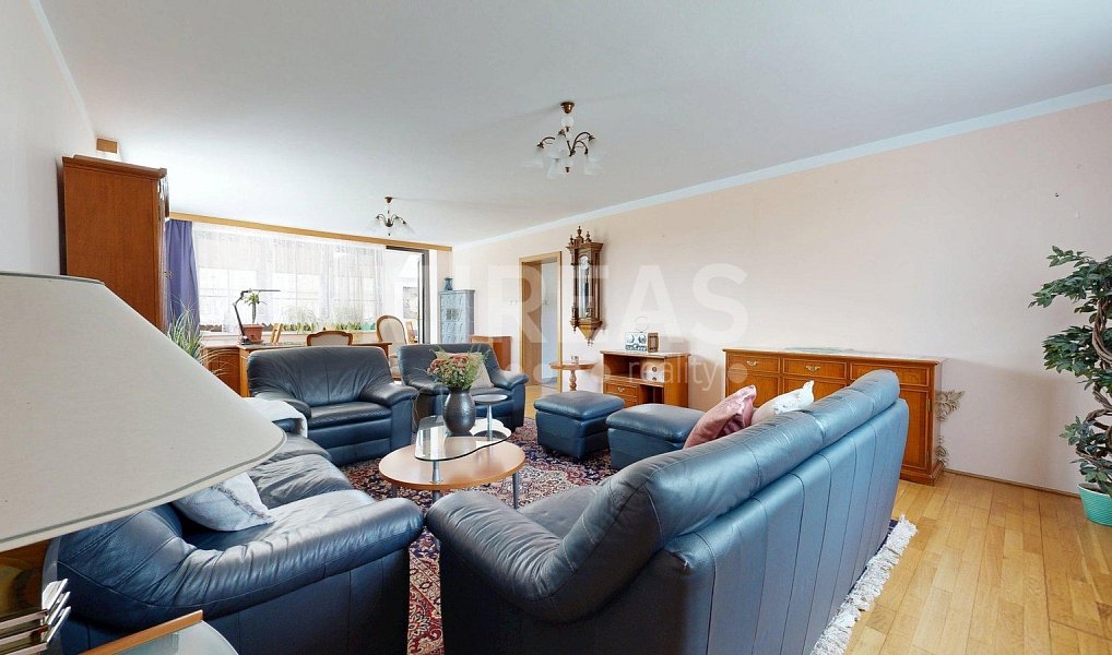 Prodej domu 444 m² s pozemkem 2 226 m², Stožec – náhled fotky 8