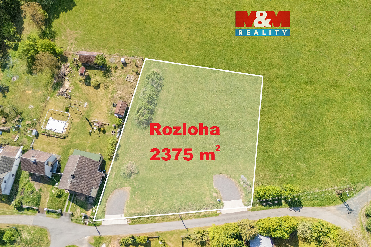 Prodej stavebního pozemku 2 375 m²