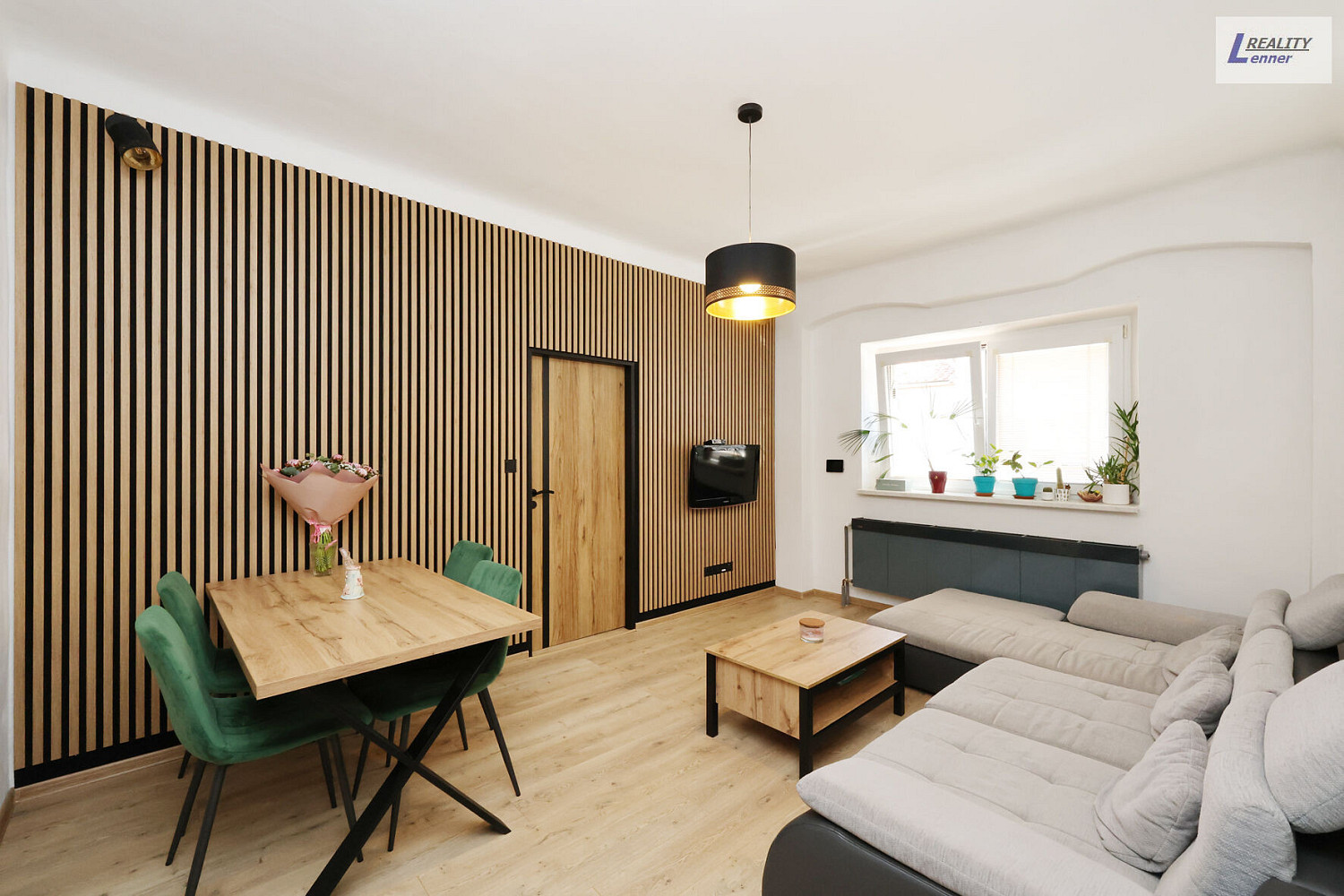 Prodej domu 90 m² s pozemkem 204 m² – fotografie 2