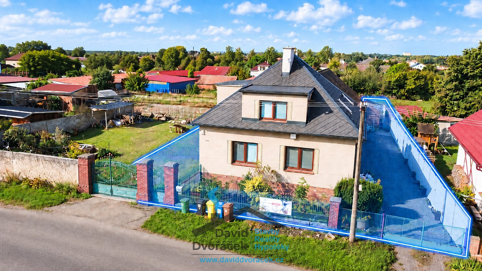 Prodej domu 167 m² s pozemkem 803 m² – fotografie 2