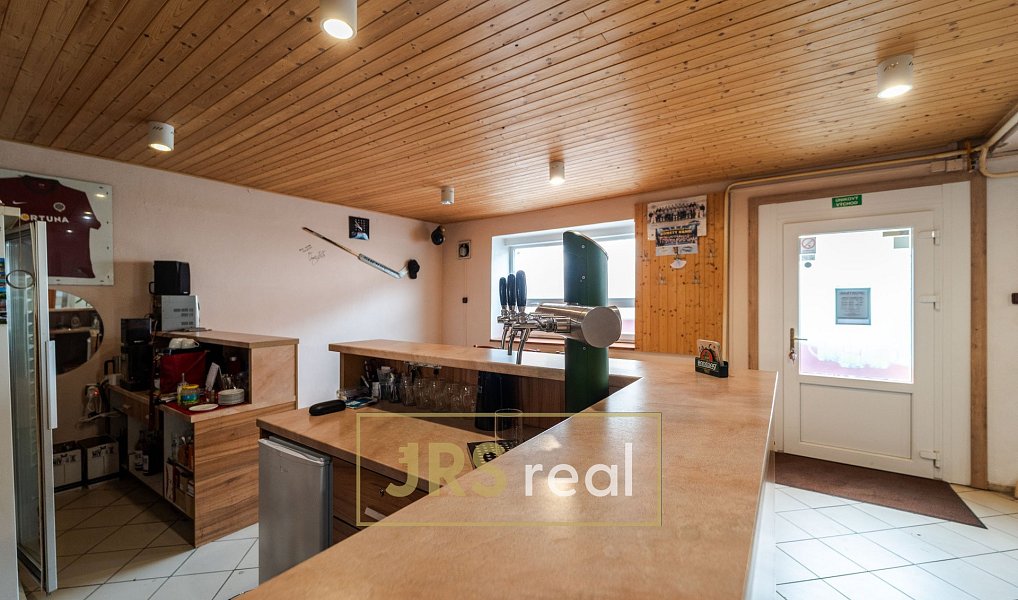 Prodej restaurace 220 m², Dolní Němčí – náhled fotky 23