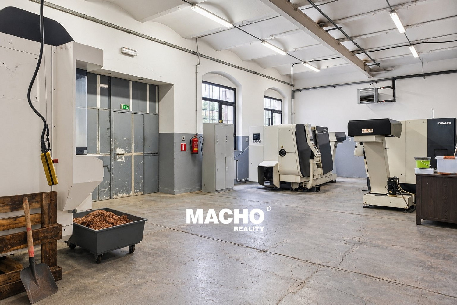 Pronájem výrobních prostor 400 m² – fotografie 4