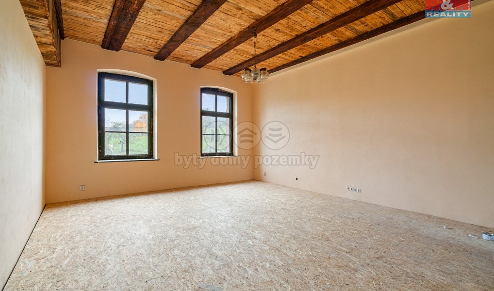 Prodej domu 580 m² s pozemkem 883 m², Povrly – náhled fotky 5