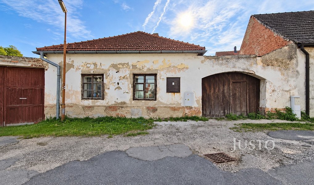 Prodej domu 70 m² s pozemkem 150 m², Netolice – náhled fotky 2