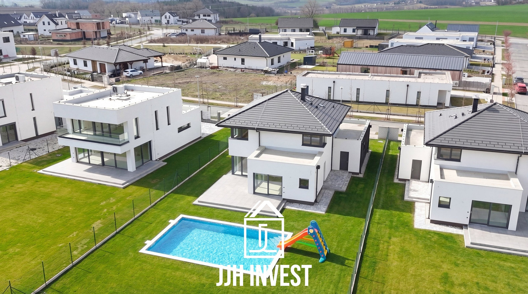 Prodej domu 212 m² s pozemkem 821 m²