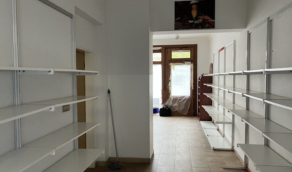 Prodej obchodních prostor 92 m², Karlovy Vary – náhled fotky 2
